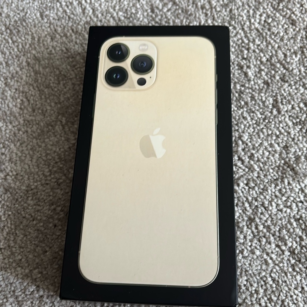 IPhone 13 promaxx sleek empty box